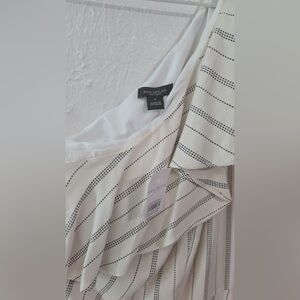 Ann Taylor Black and White Patterned Top